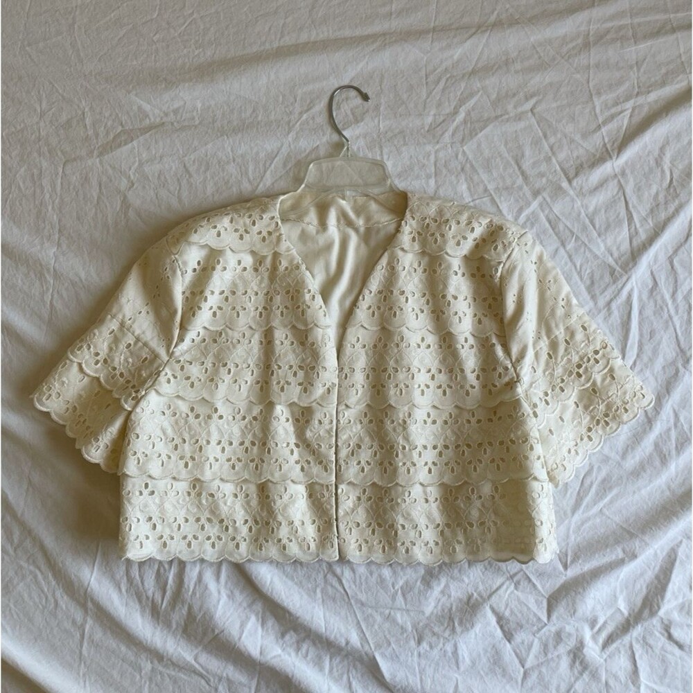 Vintage Cottagecore Cotton Ivory Eyelet Tiered Bed Jacket Short Sleeve Women L